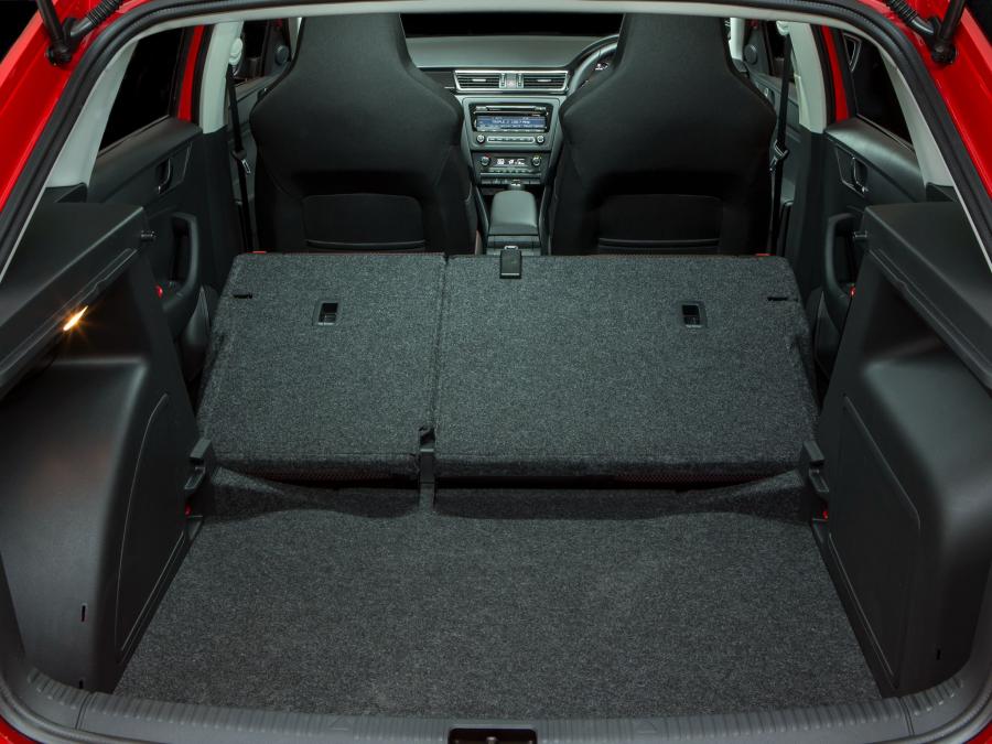  Skoda Rapid Spaceback 2014 года  (AU) (фото 5 из 12)